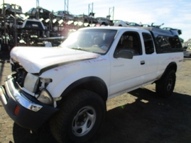 1999 TOYOTA TACOMA SR5 WHITE XTRA CAB 3.4L AT 4WD Z16490